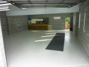 New Plymouth Workshop floor - e- flake 6mm light grey